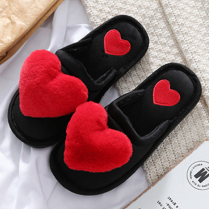 Kuschelige Hausschuhe mit Herzmotiv – Warme Winter-Slipper für Valentinstag