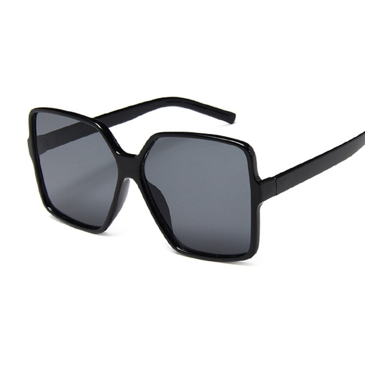 Fashion Sonnenbrille mit Schwarz-Gradient-Linsen – Sommerlicher Vintage-Look