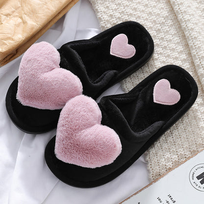 Kuschelige Hausschuhe mit Herzmotiv – Warme Winter-Slipper für Valentinstag