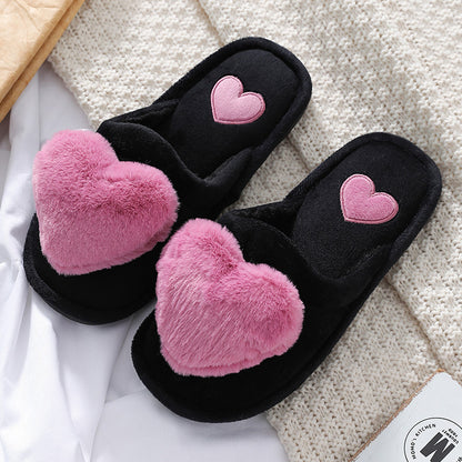 Kuschelige Hausschuhe mit Herzmotiv – Warme Winter-Slipper für Valentinstag