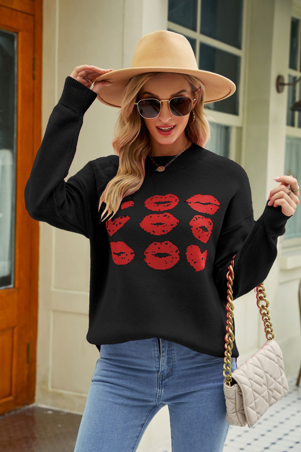 Stylischer Valentinstags-Pullover mit Lippen-Design