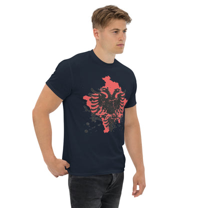 Freiheit in jedem Flügelschlag Klassisches Unisex T-Shirt